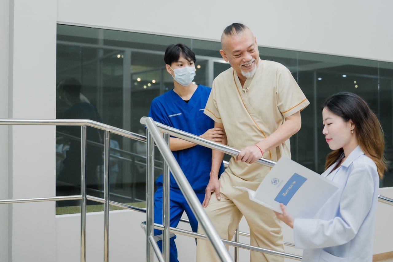 Baan Lalisa Nursing Home Ngam Wong Wan Branch